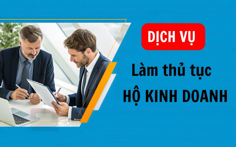 Nhân viên Việt Mỹ Law hỗ trợ khách hàng đăng ký hộ kinh doanh